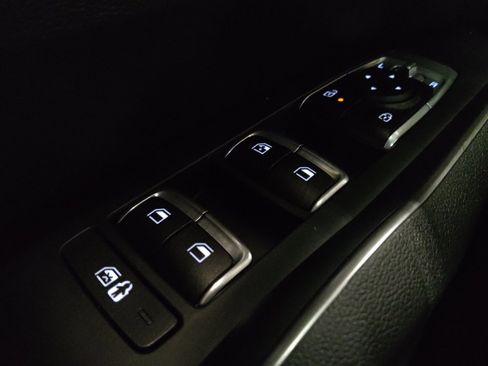 Used 2024 Kia Sorento S w/ Panoramic Sunroof Package FWD image 27
