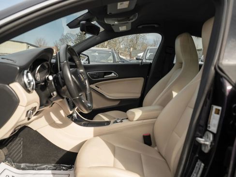 Used 2015 Mercedes-Benz CLA 250 image 8