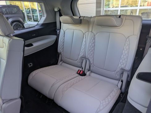 Used 2022 Jeep Grand Cherokee L Summit w/ Advanced Protech Group IV image 30