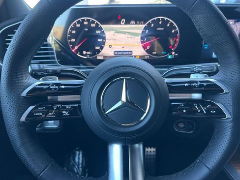 New 2025 Mercedes-Benz GLS 580 4MATIC image 21