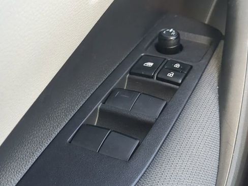 Certified 2025 Toyota Corolla LE image 21