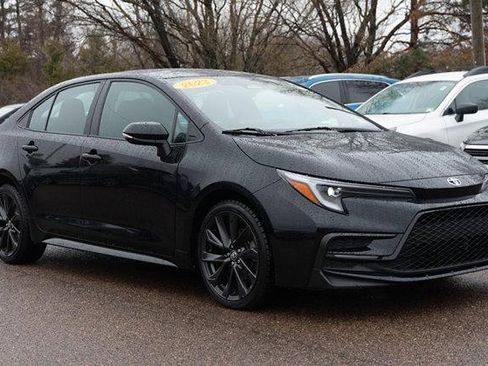Used 2023 Toyota Corolla SE FWD image 8