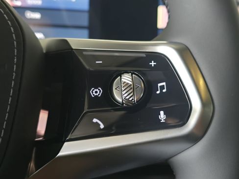 New 2026 BMW i7 xDrive60 w/ Premium Package image 22