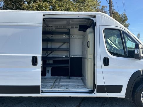 Used 2024 RAM ProMaster 3500 w/ Convenience Group image 17