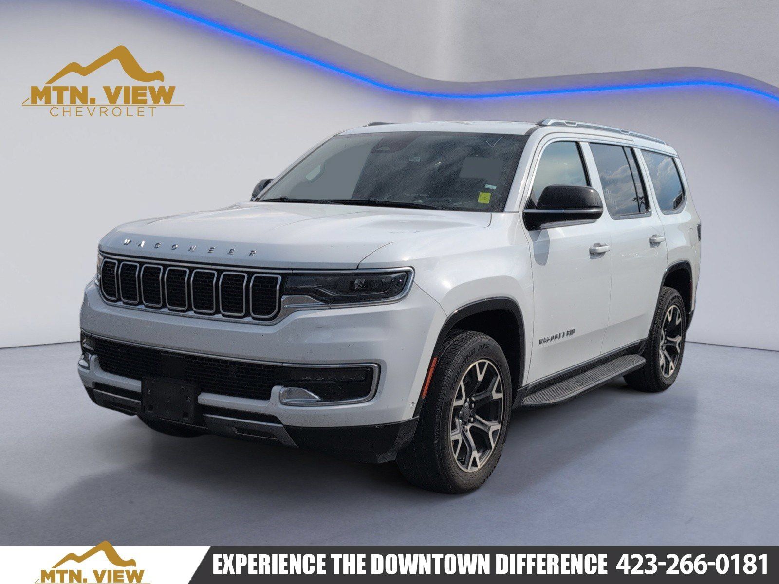 Used 2024 Jeep Wagoneer Series III w/ Flexible Seating Group AWD/4WD image 1