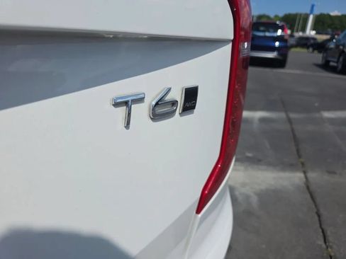 Used 2022 Volvo XC90 T6 Momentum w/ Advanced Package AWD/4WD image 12