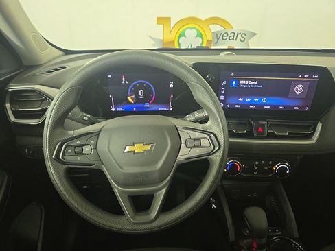 Certified 2025 Chevrolet TrailBlazer LT FWD image 14