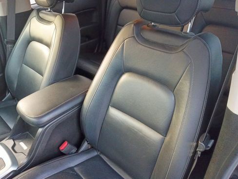 Used 2019 Chevrolet Colorado ZR2 AWD/4WD image 9