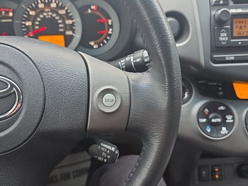 Used 2012 Toyota RAV4 Limited image 24