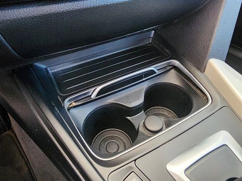 Used 2018 BMW 320i Sedan w/ Convenience Package image 40