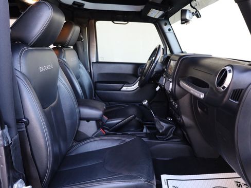 Used 2016 Jeep Wrangler Sahara w/ Mopar Chrome Edition Group image 20