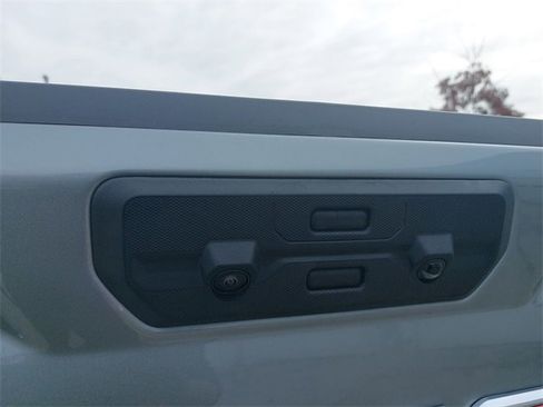 Used 2025 GMC Sierra 1500 AT4 w/ AT4 Premium Package image 13