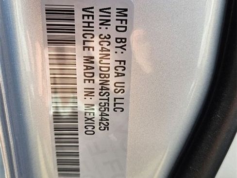 New 2025 Jeep Compass Latitude w/ Sun & Sound Group image 8