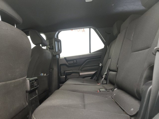 Used 2025 Toyota 4Runner SR5 AWD/4WD image 10