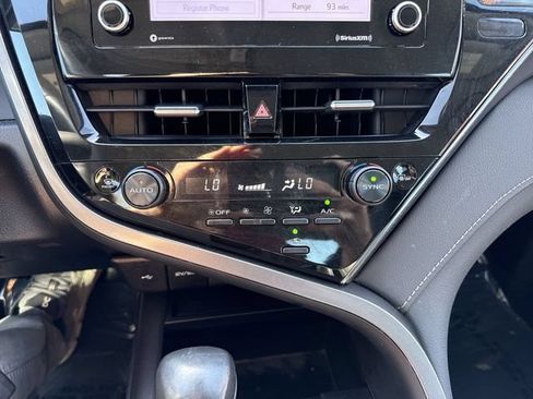 Used 2024 Toyota Camry SE FWD image 18