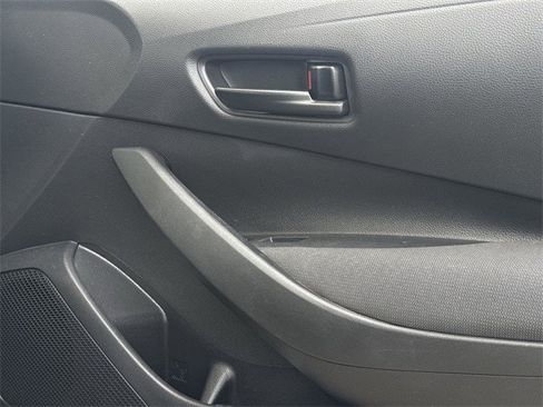 Used 2022 Toyota Corolla LE image 26