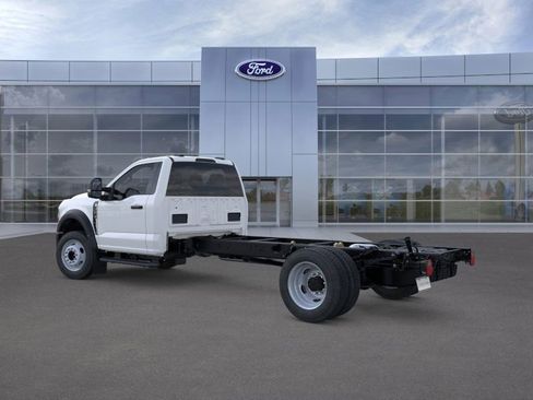 New 2025 Ford F550 XL w/ XL Chrome Package image 4