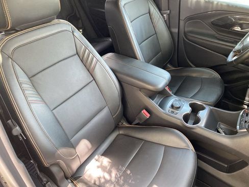 Used 2024 GMC Terrain AT4 AWD/4WD image 35
