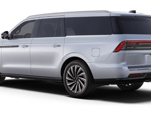 New 2025 Lincoln Navigator L Black Label image 25