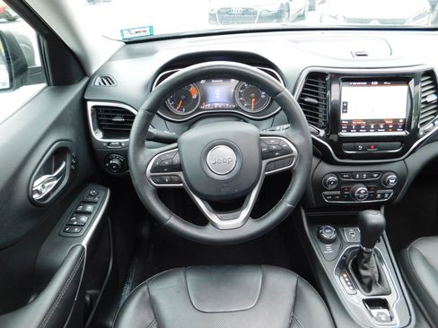 Used 2019 Jeep Cherokee Limited AWD/4WD image 14