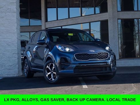 Used 2022 Kia Sportage LX image 1