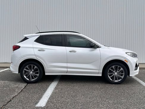 Used 2021 Buick Encore GX Select w/ Sport Touring Package AWD/4WD image 9