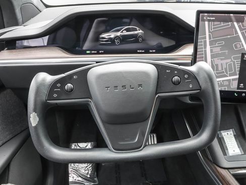 Used 2023 Tesla Model X AWD/4WD image 17