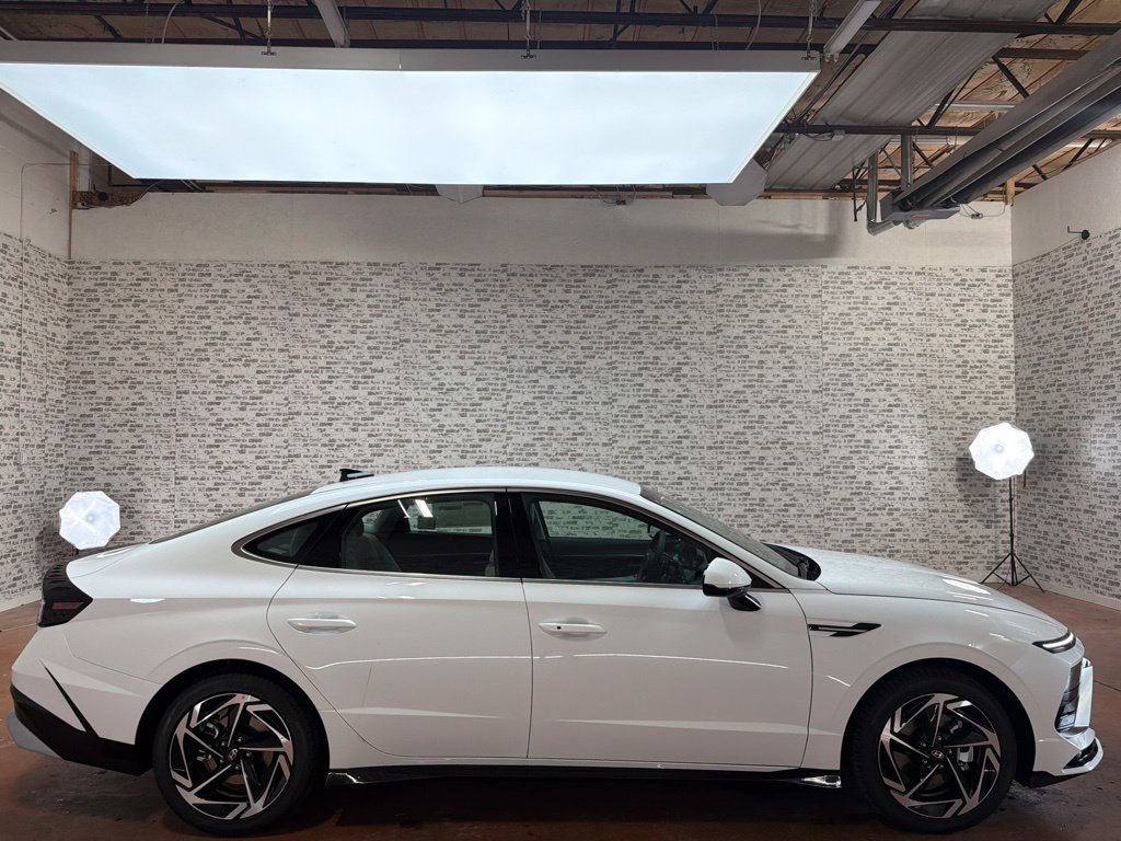 New 2027 Hyundai Sonata SEL FWD image 8