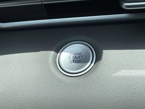 Used 2026 Hyundai Elantra SEL Sport Premium FWD image 30