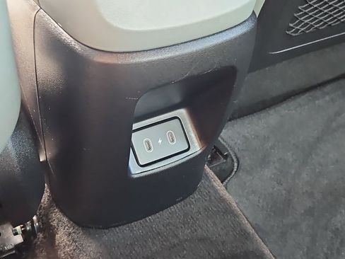 Used 2024 Hyundai Elantra Limited FWD image 24