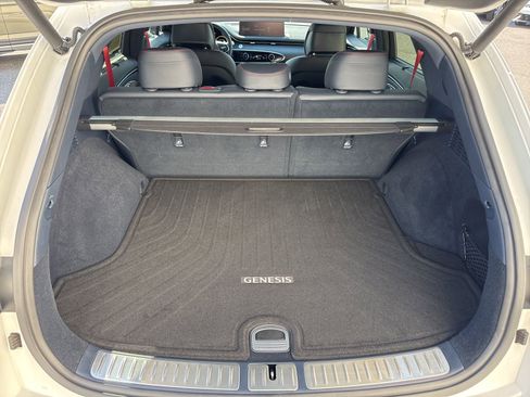 Used 2024 Genesis GV70 2.5T w/ Sport Prestige Package image 12