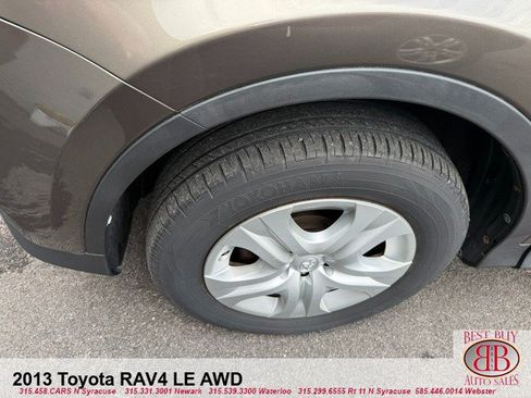 Used 2013 Toyota RAV4 LE AWD/4WD image 9