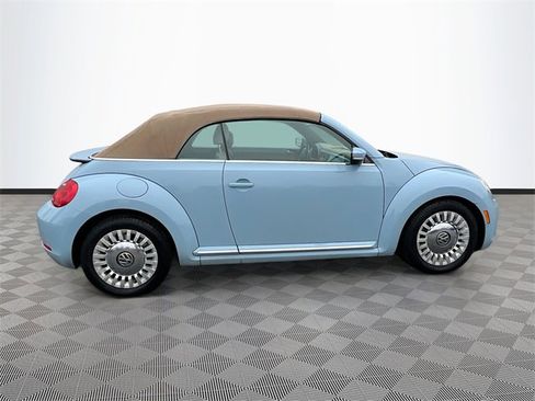Used 2015 Volkswagen Beetle 1.8T image 8