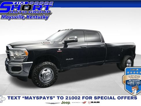 Used 2022 RAM 3500 Tradesman w/ Chrome Appearance Group AWD/4WD image 1