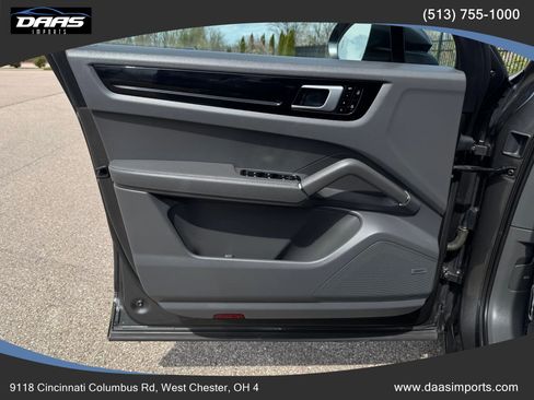 Used 2020 Porsche Cayenne image 20