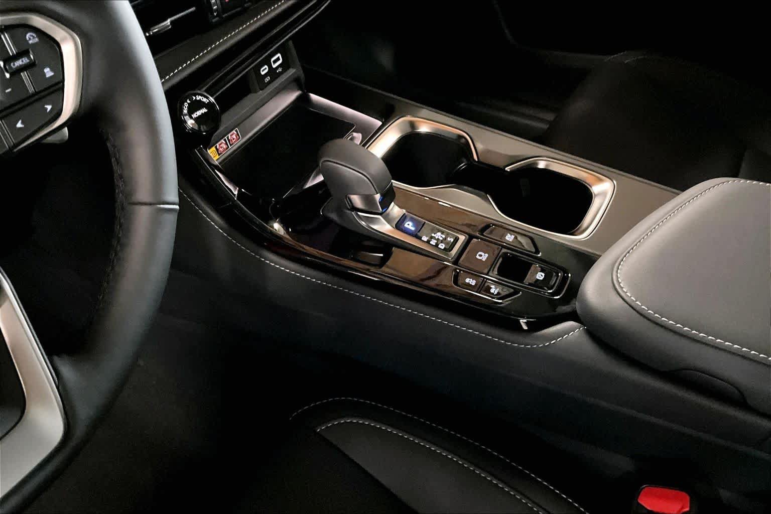 New 2026 Lexus NX 350h AWD w/ Premium Package image 8