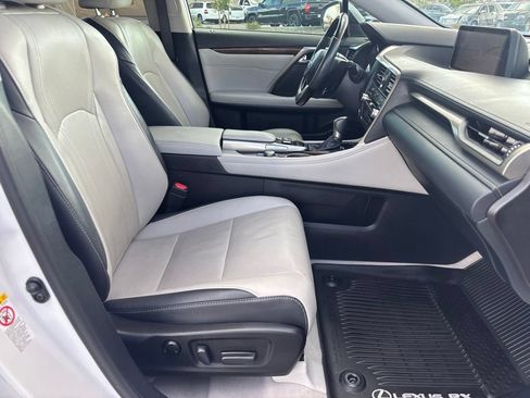 Used 2017 Lexus RX 350 FWD w/ Premium Package image 19