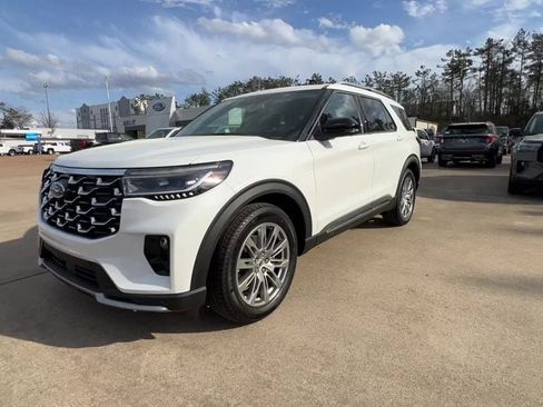 New 2026 Ford Explorer Platinum image 2