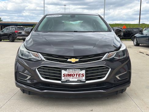 Used 2016 Chevrolet Cruze Premier FWD image 3