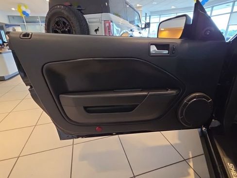 Used 2009 Ford Mustang Shelby GT500 RWD image 15