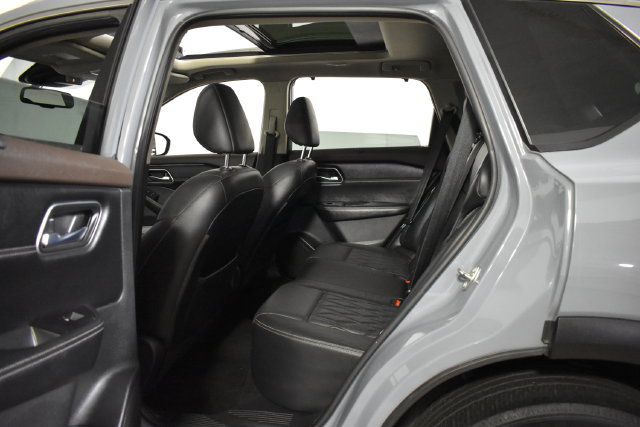 Used 2021 Nissan Rogue Platinum AWD/4WD image 30