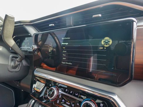 Used 2024 GMC Sierra 2500 Denali Ultimate image 38