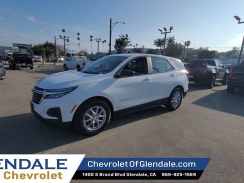 Certified 2022 Chevrolet Equinox LS FWD image 4