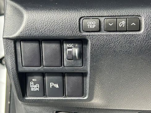 Used 2017 Lexus RC 300 AWD image 29