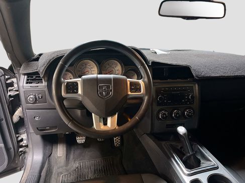 Used 2013 Dodge Challenger R/T RWD image 19