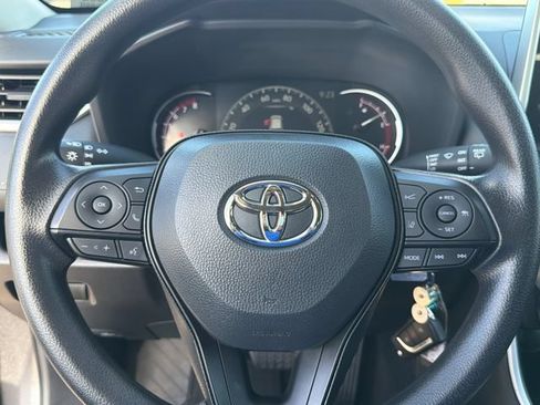 Used 2025 Toyota RAV4 LE FWD image 23