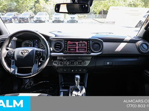 Used 2020 Toyota Tacoma TRD Sport AWD/4WD image 23