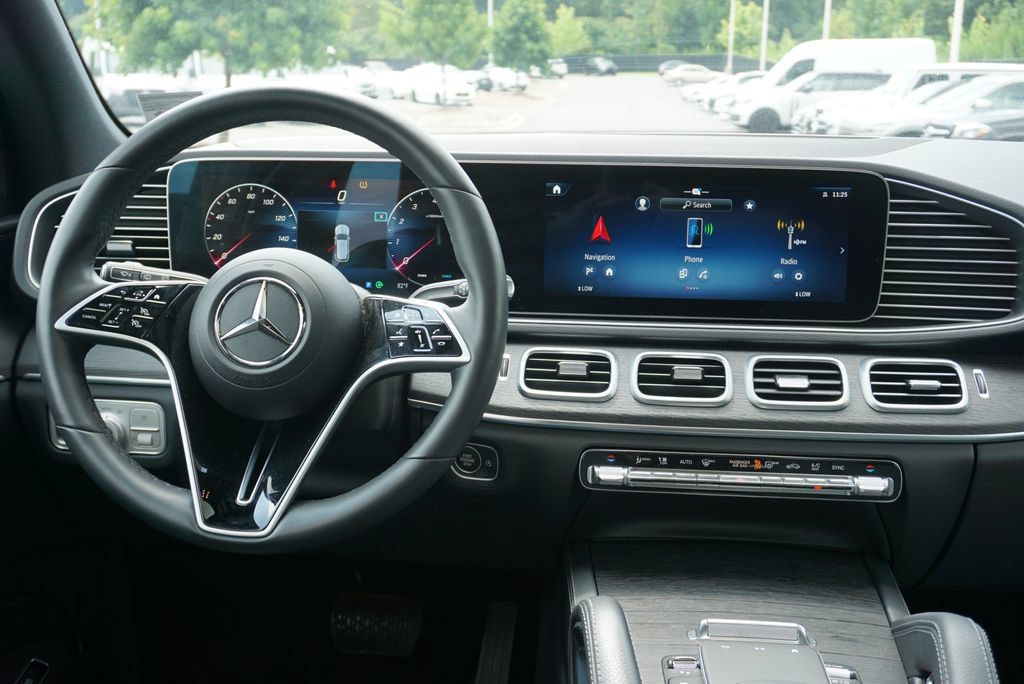 Certified 2025 Mercedes-Benz GLE 350 4MATIC image 28