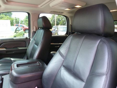 Used 2007 GMC Yukon Denali AWD/4WD image 23