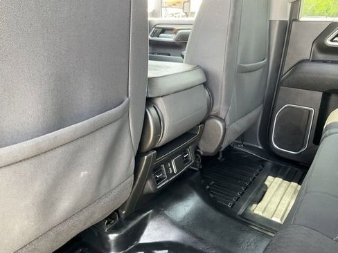 Used 2024 Chevrolet Silverado 2500 LT w/ Convenience Package AWD/4WD image 10